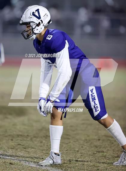 Thumbnail 1 in Independence @ Venice (CIF D5-AA Southern Regional Final) photogallery.