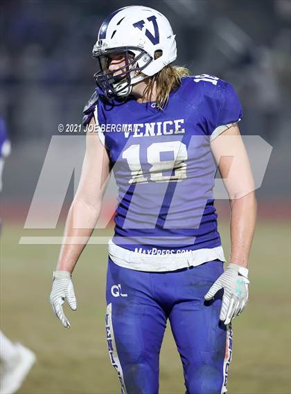 Thumbnail 3 in Independence @ Venice (CIF D5-AA Southern Regional Final) photogallery.