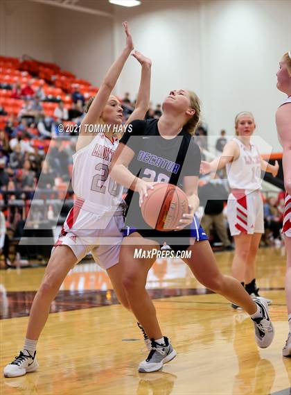 Thumbnail 1 in Glen Rose vs. Decatur (UIL 4A Area Playoff) photogallery.