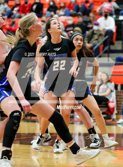 Thumbnail 3 in Glen Rose vs. Decatur (UIL 4A Area Playoff) photogallery.