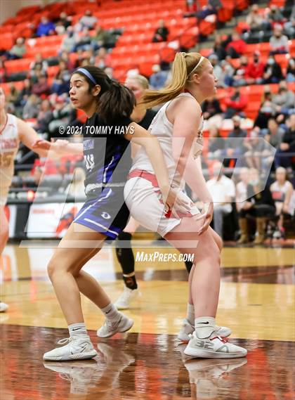 Thumbnail 1 in Glen Rose vs. Decatur (UIL 4A Area Playoff) photogallery.