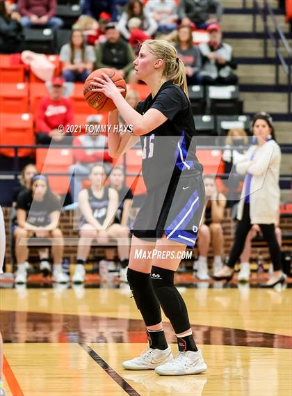 Thumbnail 3 in Glen Rose vs. Decatur (UIL 4A Area Playoff) photogallery.