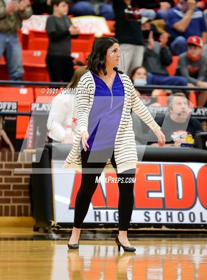 Thumbnail 1 in Glen Rose vs. Decatur (UIL 4A Area Playoff) photogallery.