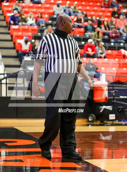 Thumbnail 3 in Glen Rose vs. Decatur (UIL 4A Area Playoff) photogallery.