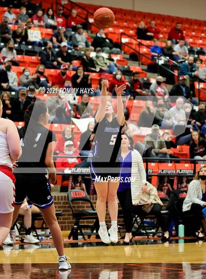 Thumbnail 2 in Glen Rose vs. Decatur (UIL 4A Area Playoff) photogallery.