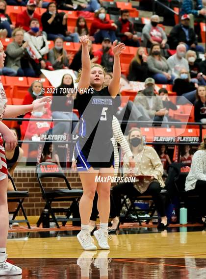 Thumbnail 3 in Glen Rose vs. Decatur (UIL 4A Area Playoff) photogallery.
