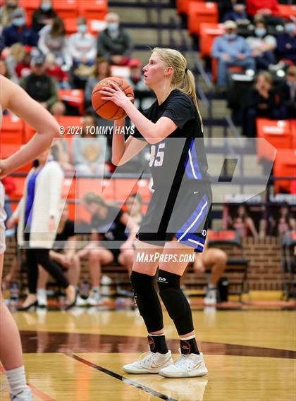 Thumbnail 3 in Glen Rose vs. Decatur (UIL 4A Area Playoff) photogallery.