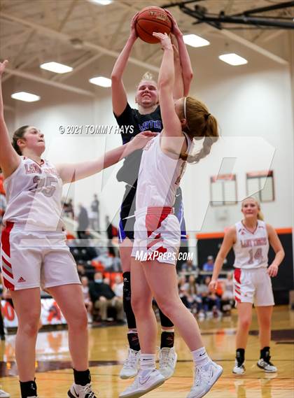 Thumbnail 1 in Glen Rose vs. Decatur (UIL 4A Area Playoff) photogallery.