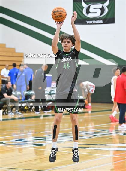 Thumbnail 2 in Phoenix Christian vs. Centennial (Sunnyslope Hoopsgiving Basketball Tournament) photogallery.
