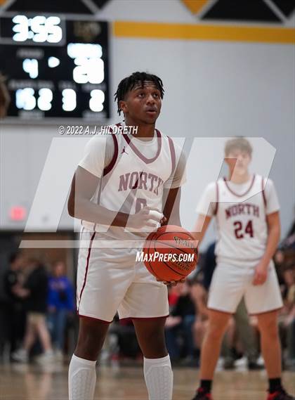 Thumbnail 3 in Veritas Christian vs. Lee's Summit North (Blue Valley Tournament) photogallery.