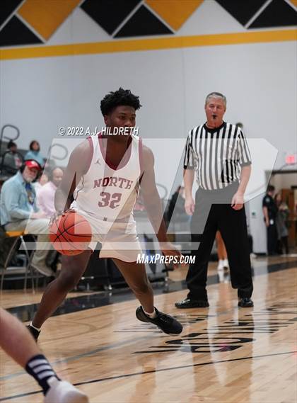 Thumbnail 2 in Veritas Christian vs. Lee's Summit North (Blue Valley Tournament) photogallery.