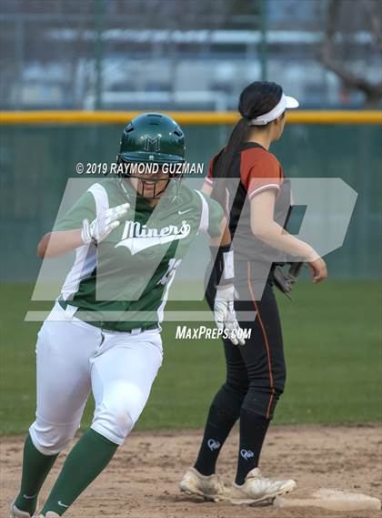 Thumbnail 2 in Central vs. El Diamante photogallery.