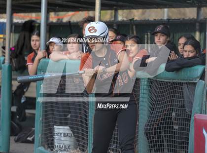 Thumbnail 3 in Central vs. El Diamante photogallery.
