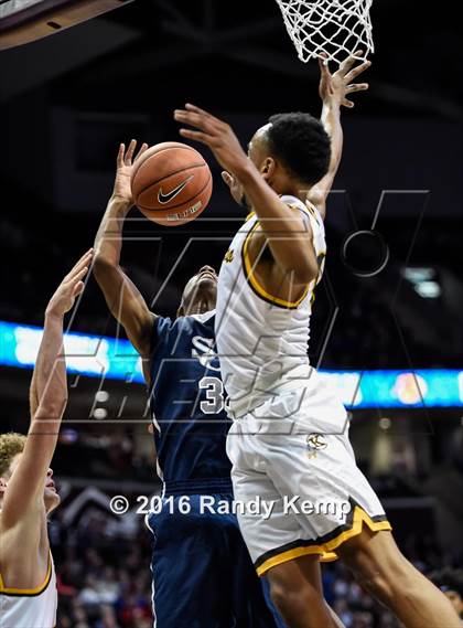 Thumbnail 2 in Sierra Canyon & Kickapoo  (Bass Pro Tournament of Champions) photogallery.