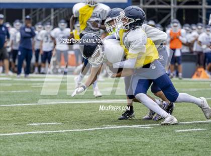Thumbnail 3 in Loyola (Blue/White Scrimmage) photogallery.