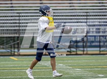 Thumbnail 3 in Loyola (Blue/White Scrimmage) photogallery.