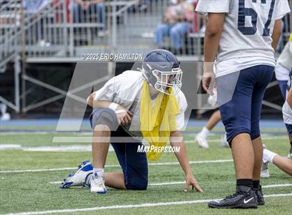 Thumbnail 2 in Loyola (Blue/White Scrimmage) photogallery.