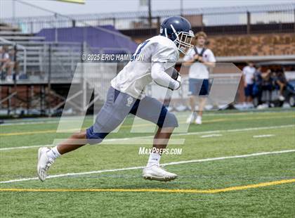 Thumbnail 1 in Loyola (Blue/White Scrimmage) photogallery.