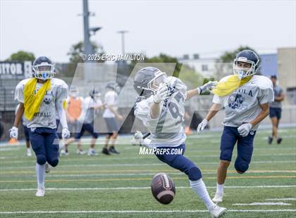 Thumbnail 1 in Loyola (Blue/White Scrimmage) photogallery.