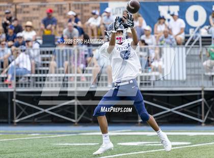 Thumbnail 3 in Loyola (Blue/White Scrimmage) photogallery.