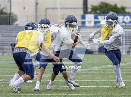 Thumbnail 1 in Loyola (Blue/White Scrimmage) photogallery.