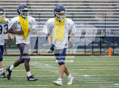 Thumbnail 1 in Loyola (Blue/White Scrimmage) photogallery.