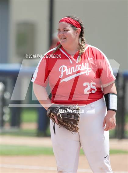 Thumbnail 2 in Punxsutawney vs. Bethlehem Catholic (PIAA 4A Championship) photogallery.