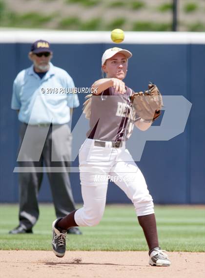Thumbnail 3 in Punxsutawney vs. Bethlehem Catholic (PIAA 4A Championship) photogallery.