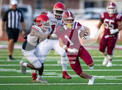 Thumbnail 3 in Comeaux @ E.D. White (scrimmage) photogallery.