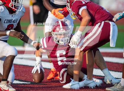 Thumbnail 1 in Comeaux @ E.D. White (scrimmage) photogallery.