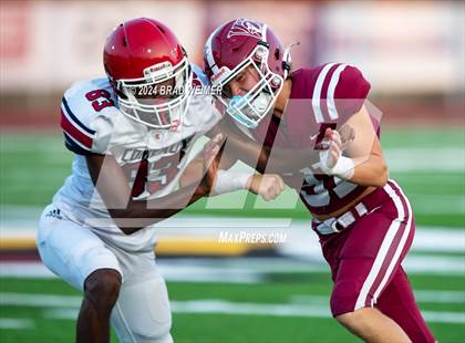 Thumbnail 3 in Comeaux @ E.D. White (scrimmage) photogallery.