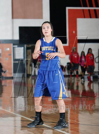 Thumbnail 2 in Foothill vs Oakland High (MLK-Shootout) photogallery.