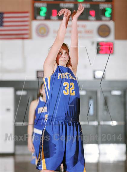 Thumbnail 1 in Foothill vs Oakland High (MLK-Shootout) photogallery.