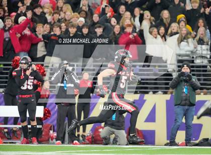 Thumbnail 3 in Sumner vs Camas (WIAA 4A Final) photogallery.