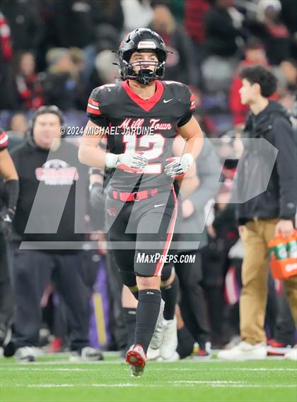 Thumbnail 3 in Sumner vs Camas (WIAA 4A Final) photogallery.