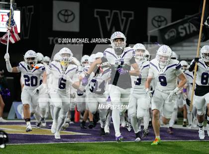 Thumbnail 1 in Sumner vs Camas (WIAA 4A Final) photogallery.