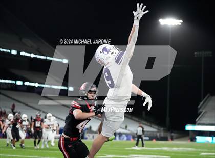 Thumbnail 3 in Sumner vs Camas (WIAA 4A Final) photogallery.