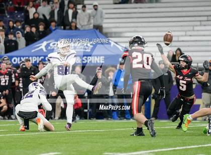 Thumbnail 3 in Sumner vs Camas (WIAA 4A Final) photogallery.