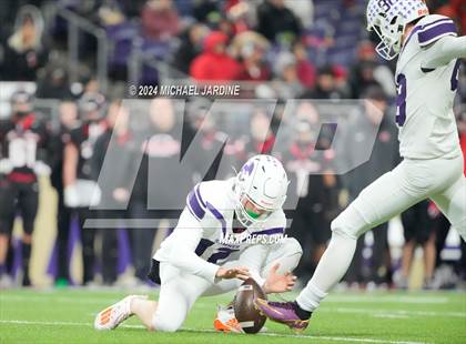 Thumbnail 1 in Sumner vs Camas (WIAA 4A Final) photogallery.