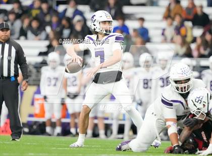 Thumbnail 1 in Sumner vs Camas (WIAA 4A Final) photogallery.