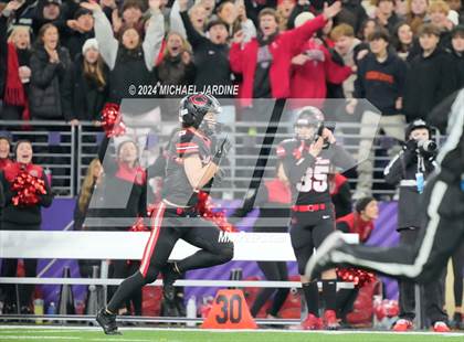 Thumbnail 1 in Sumner vs Camas (WIAA 4A Final) photogallery.