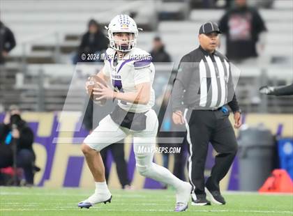 Thumbnail 1 in Sumner vs Camas (WIAA 4A Final) photogallery.