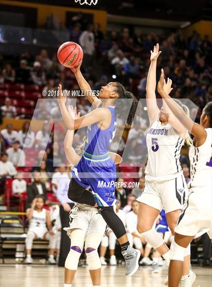 Thumbnail 3 in Valley Vista vs. Xavier College Prep (AIA 6A Final)  photogallery.
