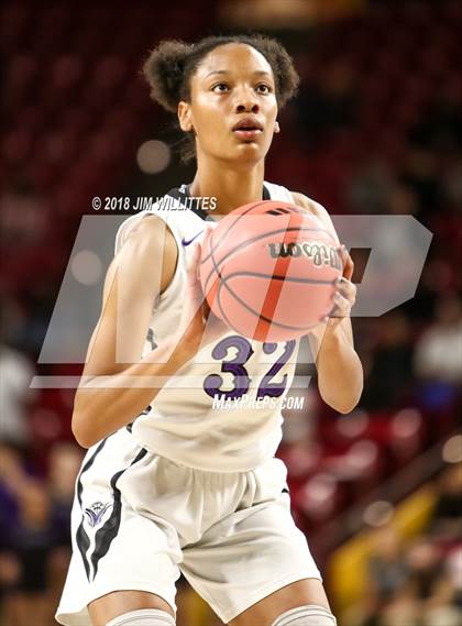 Thumbnail 1 in Valley Vista vs. Xavier College Prep (AIA 6A Final)  photogallery.