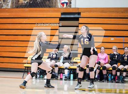 Thumbnail 1 in Alameda vs. Willows (CIF Division 4 Round 1) photogallery.