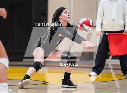 Thumbnail 1 in Alameda vs. Willows (CIF Division 4 Round 1) photogallery.