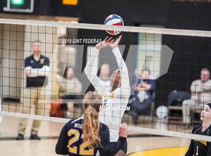 Thumbnail 3 in Alameda vs. Willows (CIF Division 4 Round 1) photogallery.