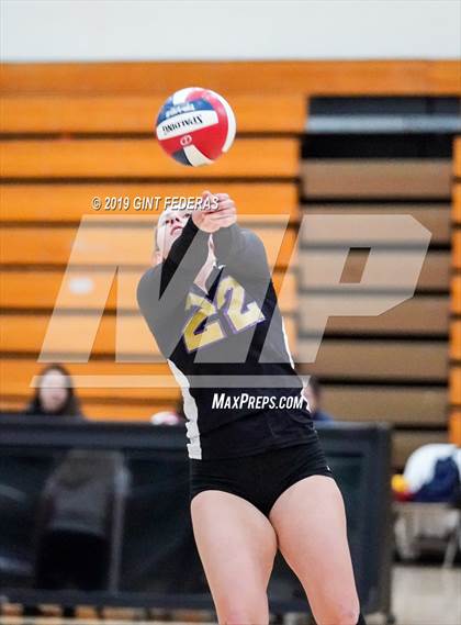 Thumbnail 3 in Alameda vs. Willows (CIF Division 4 Round 1) photogallery.