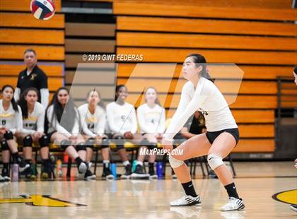 Thumbnail 1 in Alameda vs. Willows (CIF Division 4 Round 1) photogallery.