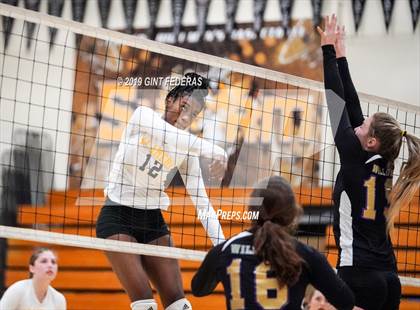 Thumbnail 3 in Alameda vs. Willows (CIF Division 4 Round 1) photogallery.